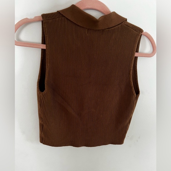 House of Harlow 1960 Brown Maroon V Neck Collar Ribbed Top - Picture 3 of 3